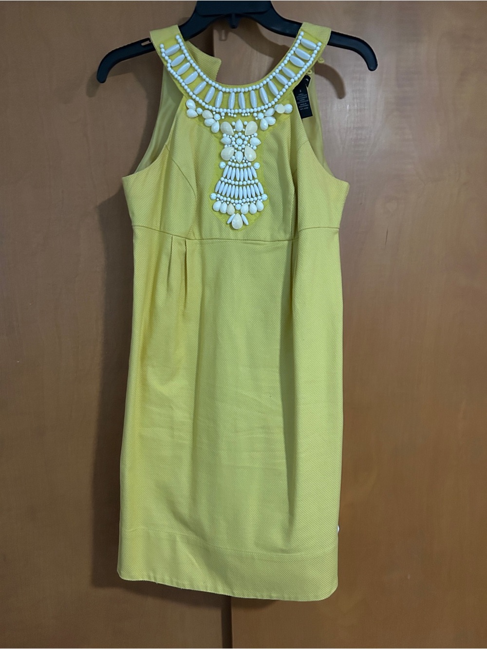 Sleeveless Yellow Embellished Neck Sheath Dress